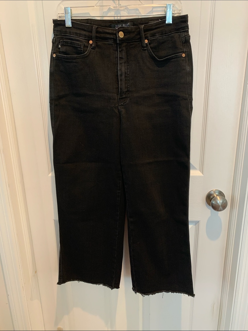 Judy Blue Black Wide Leg Cropped Jeans 11/30